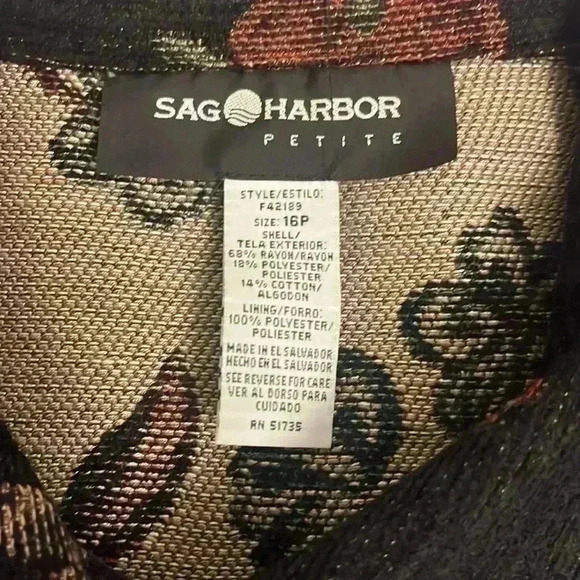 Floral tapestry button down blazer - Picture 4 of 5